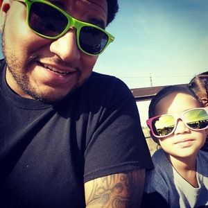 Meet your Posher, Ernest